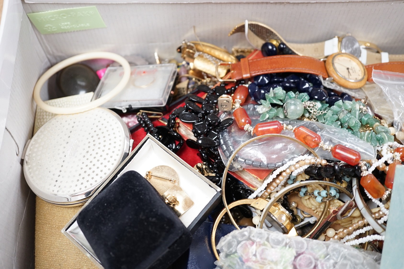 Mixed collectables, including costume jewellery, silver bangle, watches, plates, commemorative coins, etc.